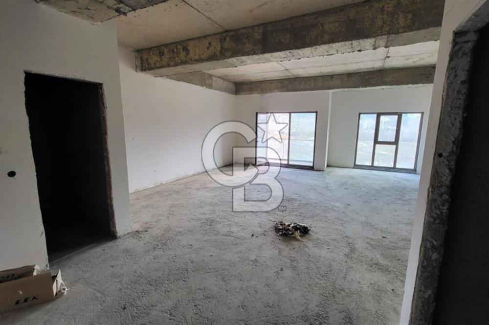 CB Envoy'dan Meditorium Sağlık Plazasında Doğa Manzaralı Ofis