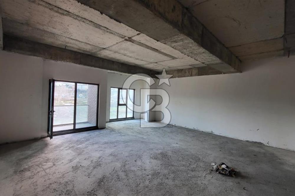 CB Envoy'dan Meditorium Sağlık Plazasında Doğa Manzaralı Ofis