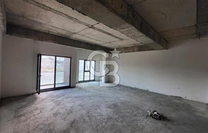 CB Envoy'dan Meditorium Sağlık Plazasında Doğa Manzaralı Ofis