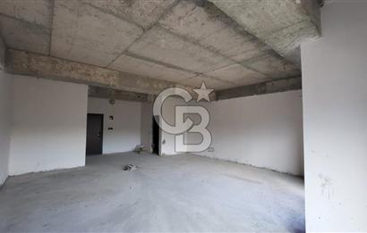 CB Envoy'dan Meditorium Sağlık Plazasında Doğa Manzaralı Ofis