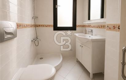 FENERBAHÇE SAHİLE 2. BİNADA BUTİK SİTEDE 3+1 BALKONLU 150 M2