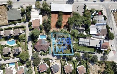 Bademli'de Merkezi Konumda Villa İmarlı Arsa