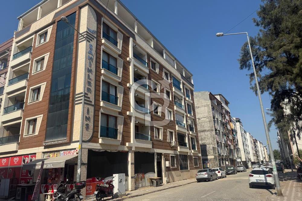 Yunusemre Muradiye Mah. Köşe Konumda 5+2 Satılık Dubleks Daire