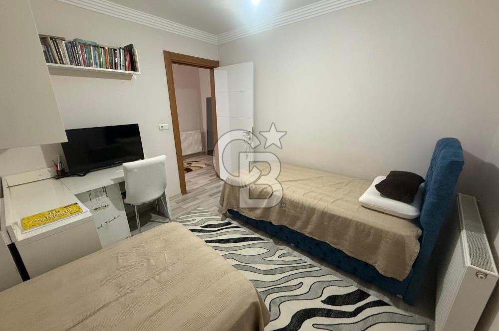 Yunusemre Muradiye Mah. Köşe Konumda 5+2 Satılık Dubleks Daire