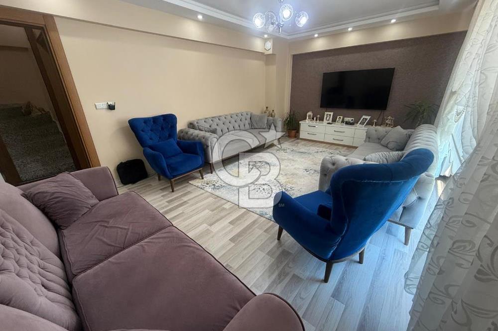 Yunusemre Muradiye Mah. Köşe Konumda 5+2 Satılık Dubleks Daire