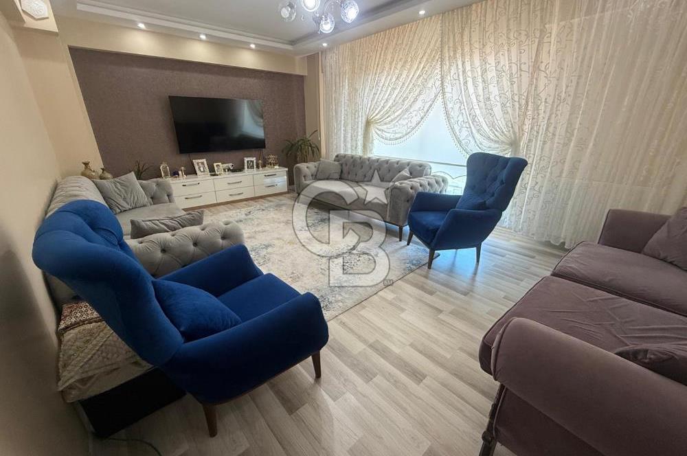 Yunusemre Muradiye Mah. Köşe Konumda 5+2 Satılık Dubleks Daire