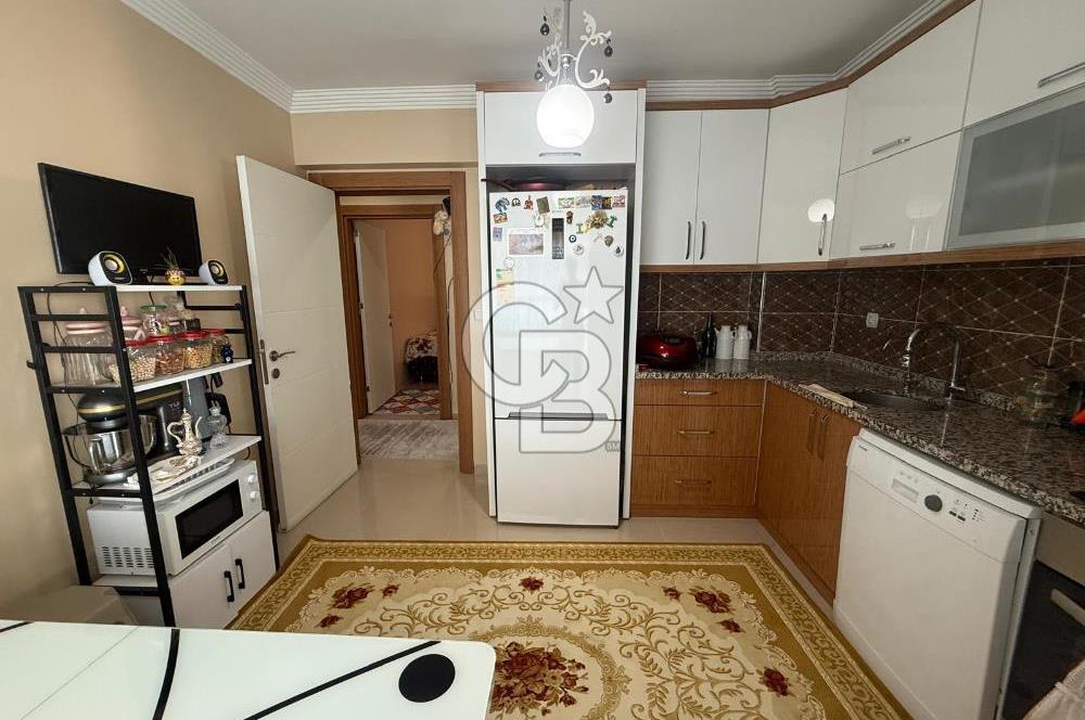 Yunusemre Muradiye Mah. Köşe Konumda 5+2 Satılık Dubleks Daire
