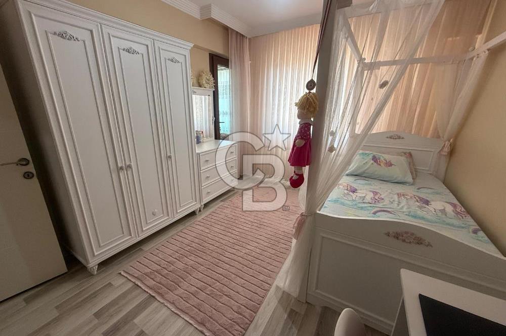 Yunusemre Muradiye Mah. Köşe Konumda 5+2 Satılık Dubleks Daire