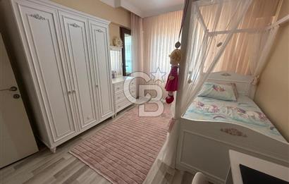 Yunusemre Muradiye Mah. Köşe Konumda 5+2 Satılık Dubleks Daire