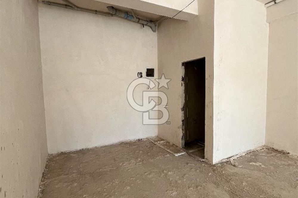 AKPINAR AKYÜKSELEN ZİRVE 1'DE HALAY CADDESİ CEPHELİ KİRALIK SIFIR DÜKKAN / MAĞAZA