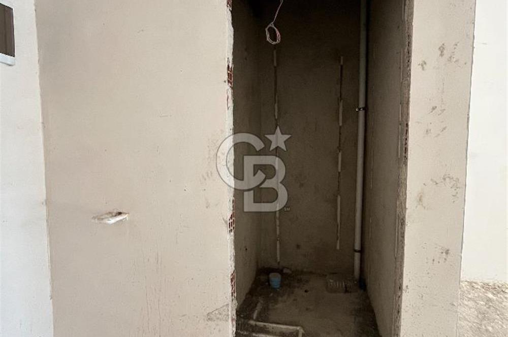 AKPINAR AKYÜKSELEN ZİRVE 1'DE HALAY CADDESİ CEPHELİ KİRALIK SIFIR DÜKKAN / MAĞAZA