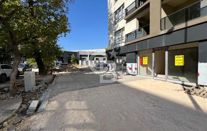 AKPINAR AKYÜKSELEN ZİRVE 1'DE HALAY CADDESİ CEPHELİ KİRALIK SIFIR DÜKKAN / MAĞAZA