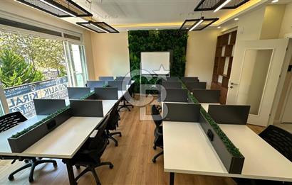FENERYOLU , BAĞDAT CADDESİ ÜZERİ FULL EŞYALI LÜKS OFİS 175 M2