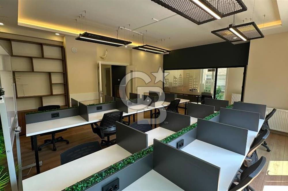 FENERYOLU , BAĞDAT CADDESİ ÜZERİ FULL EŞYALI LÜKS OFİS 175 M2