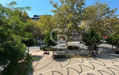 FENERYOLU , BAĞDAT CADDESİ ÜZERİ FULL EŞYALI LÜKS OFİS 175 M2