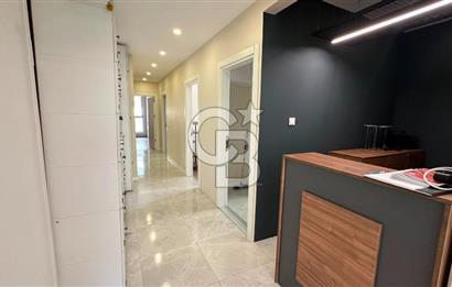 FENERYOLU , BAĞDAT CADDESİ ÜZERİ FULL EŞYALI LÜKS OFİS 175 M2