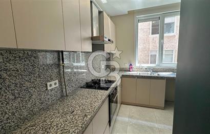 FENERYOLU , BAĞDAT CADDESİ ÜZERİ FULL EŞYALI LÜKS OFİS 175 M2