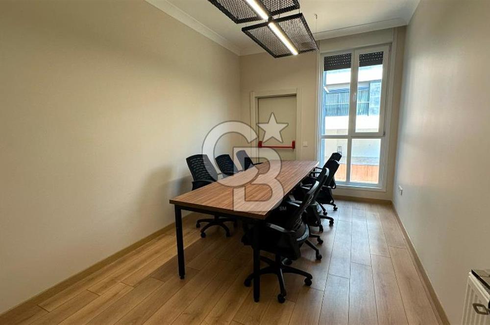 FENERYOLU , BAĞDAT CADDESİ ÜZERİ FULL EŞYALI LÜKS OFİS 175 M2