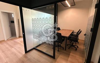 FENERYOLU , BAĞDAT CADDESİ ÜZERİ FULL EŞYALI LÜKS OFİS 175 M2