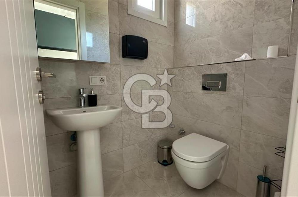 FENERYOLU , BAĞDAT CADDESİ ÜZERİ FULL EŞYALI LÜKS OFİS 175 M2