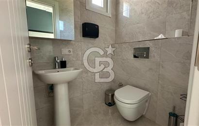 FENERYOLU , BAĞDAT CADDESİ ÜZERİ FULL EŞYALI LÜKS OFİS 175 M2