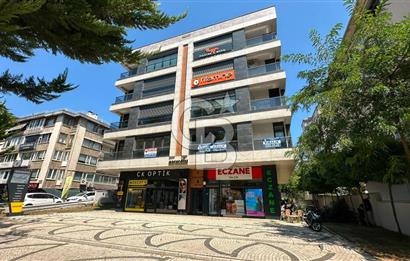 FENERYOLU , BAĞDAT CADDESİ ÜZERİ FULL EŞYALI LÜKS OFİS 175 M2