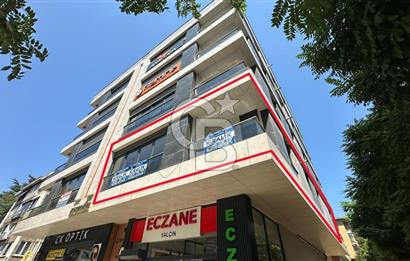 FENERYOLU , BAĞDAT CADDESİ ÜZERİ FULL EŞYALI LÜKS OFİS 175 M2