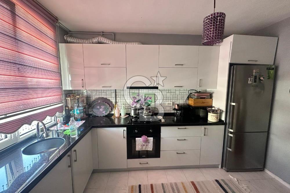 KARTAL KARLIKTEPE MAH. 3+1 NET 100 M2 ARAKAT SATILIK DAİRE