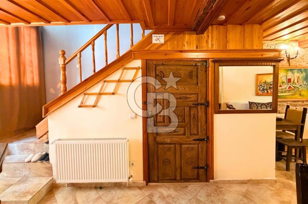 Ayvalık Merkezde Kiralık Avlulu Tarihi Rum Evi