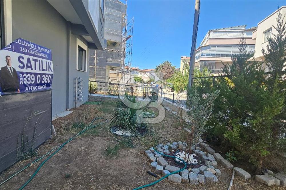 DİKİLİ ÇANDARLI MERKEZDE 1+1 EŞYALI BAHÇELİ SATILIK DAİRE