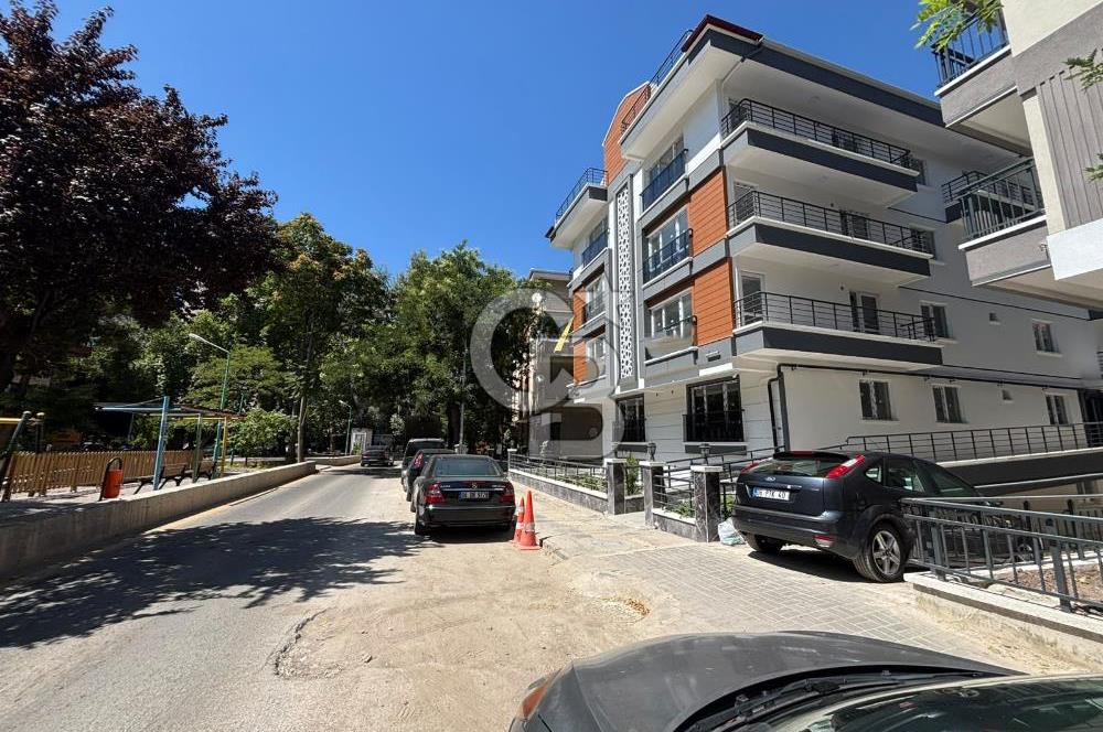 Çankaya İncesu Caddesi'nde Merkezi Konumda Sıfır 1,5+1 Çatı Dubleks
