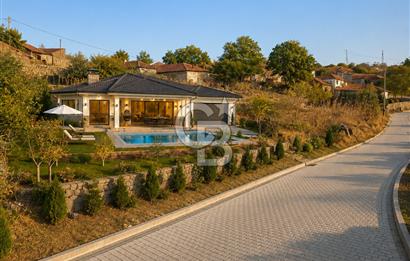 İzmir Bergama Köy Merkezi İmarlı Değerli Ve Fırsat 600 M2 Arsa