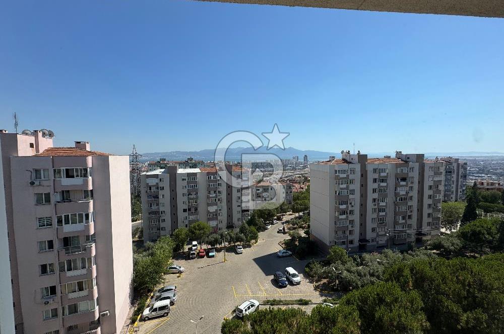 İzmir Çiğli'de Deniz Manzaralı Satılık 3+1 Daire