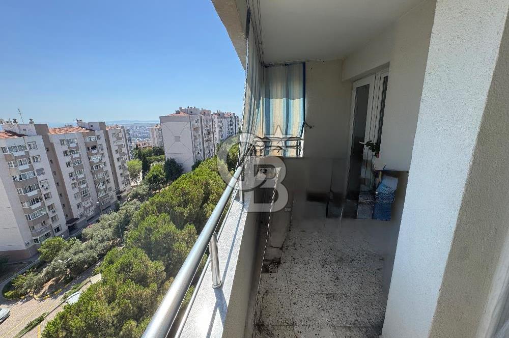 İzmir Çiğli'de Deniz Manzaralı Satılık 3+1 Daire