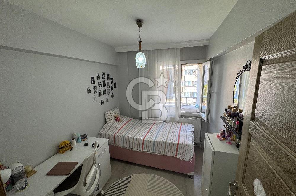 İzmir Çiğli'de Deniz Manzaralı Satılık 3+1 Daire