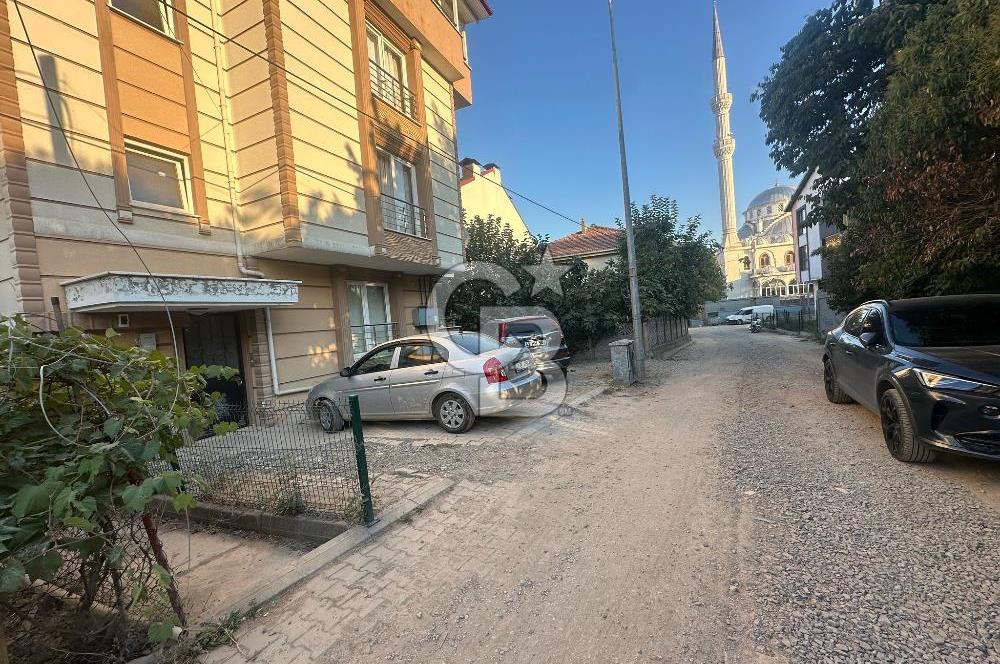 DERİNCE ÇINARLI MAHALLESİ'NDE 2+1 ARA KAT SATILIK DAİRE