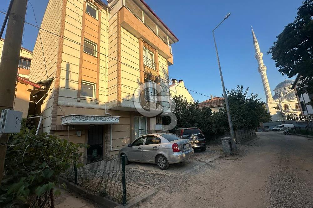 DERİNCE ÇINARLI MAHALLESİ'NDE 2+1 ARA KAT SATILIK DAİRE