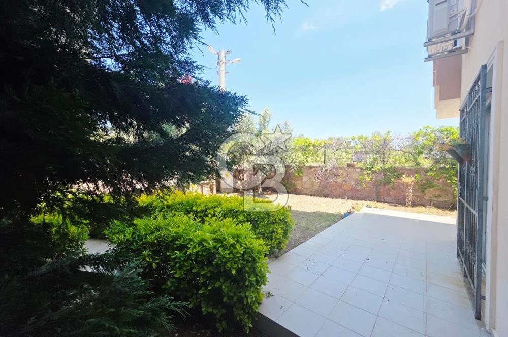 Ayvalık Sarımsaklıda Müstakil Girişli Geniş Bahçeli 2+1 Daire