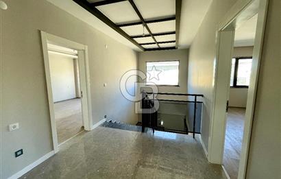 Aksaray Zafer Mahallesinde Satılık 5+1 Lüks Villa