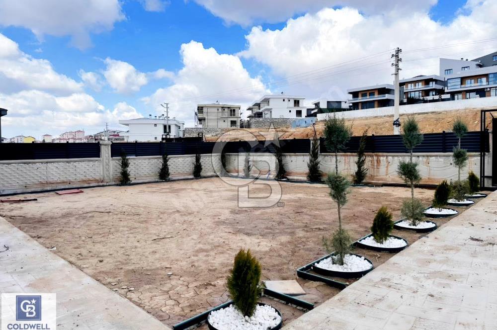 Aksaray Zafer Mahallesinde Satılık 5+1 Lüks Villa