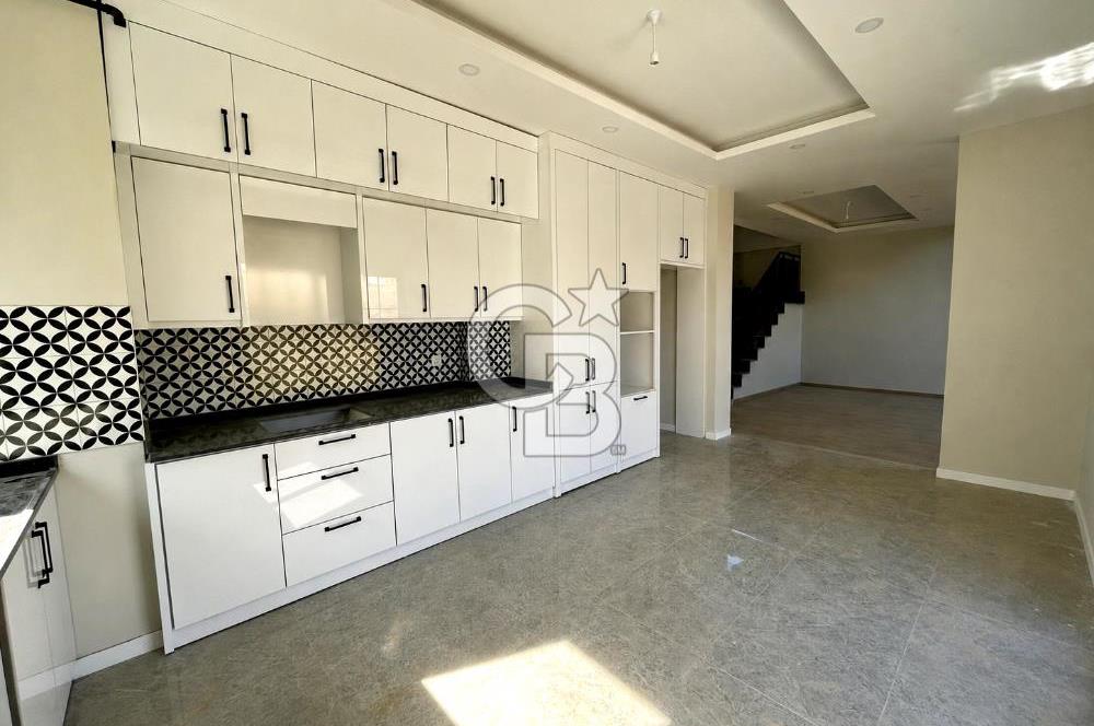 Aksaray Zafer Mahallesinde Satılık 5+1 Lüks Villa