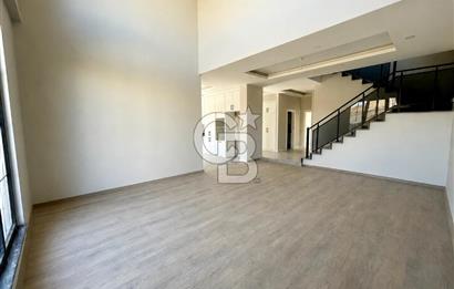 Aksaray Zafer Mahallesinde Satılık 5+1 Lüks Villa