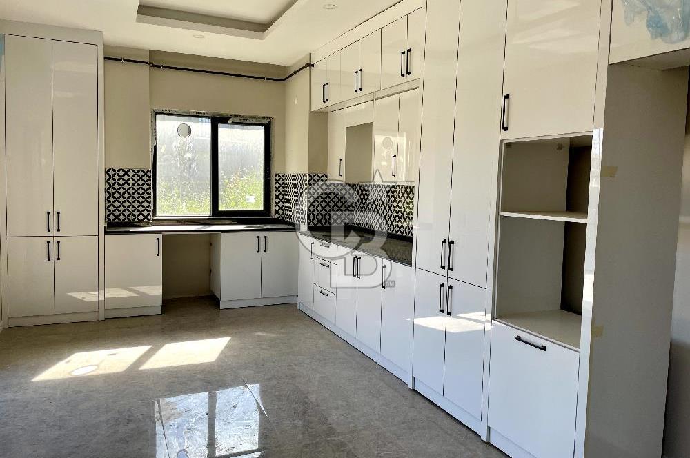 Aksaray Zafer Mahallesinde Satılık 5+1 Lüks Villa