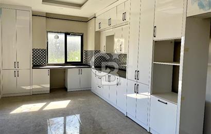 Aksaray Zafer Mahallesinde Satılık 5+1 Lüks Villa