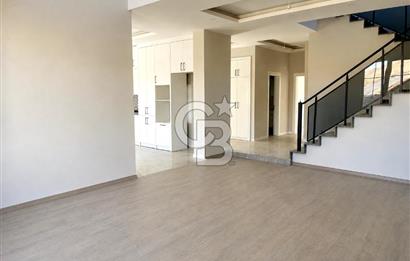 Aksaray Zafer Mahallesinde Satılık 5+1 Lüks Villa
