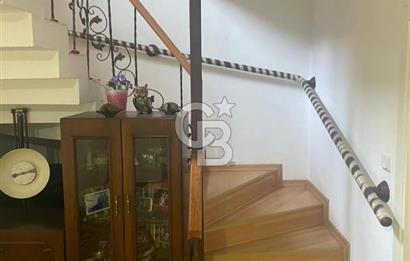 Kuşadası Kirazlı Köyü'nde 500 m² Arsalı, 6+2 Lüks Müstakil Ev