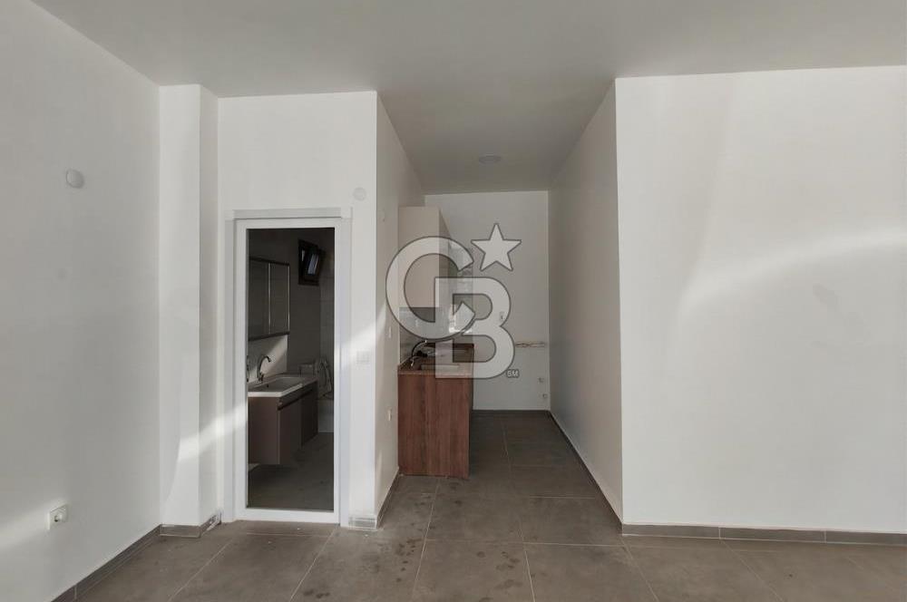  Altınova Cumhuriyet Mahallesinde Sıfır, Geniş Cepheli ve Mutfak/WC’li Kiralık İş Yeri / Dükkan