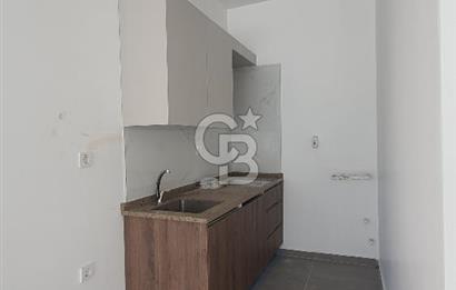  Altınova Cumhuriyet Mahallesinde Sıfır, Geniş Cepheli ve Mutfak/WC’li Kiralık İş Yeri / Dükkan