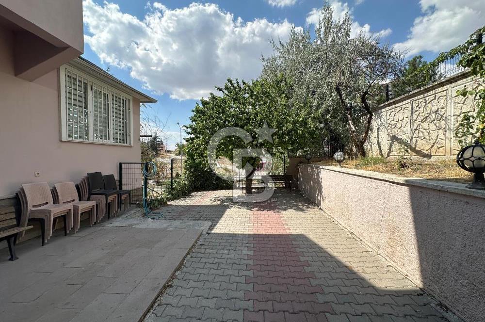 IRMAKKENT SİTESİ ANACADDE ÜZERİ KÖŞE PARSEL KİRALIK BİNA