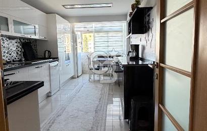 Buca Kızılkanat Sitesi 150m² 3+1 Satılık Arakat Daire